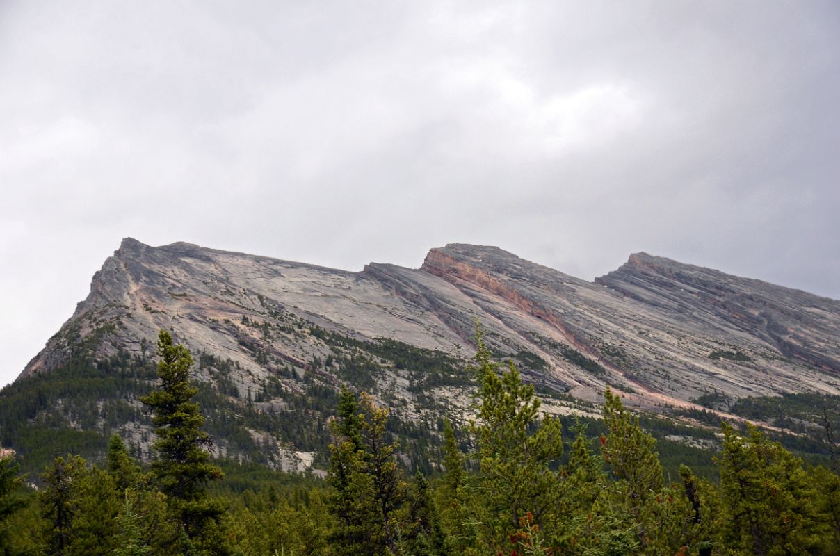 07 Waterfall Peaks From Icefields Parkway